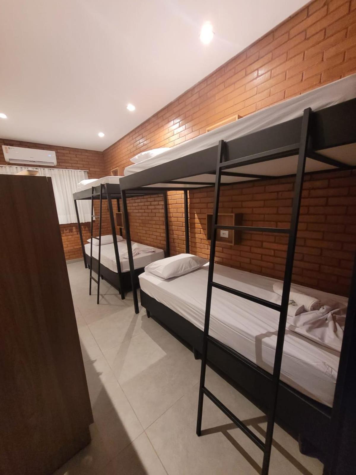 Bee Cool Albergue *